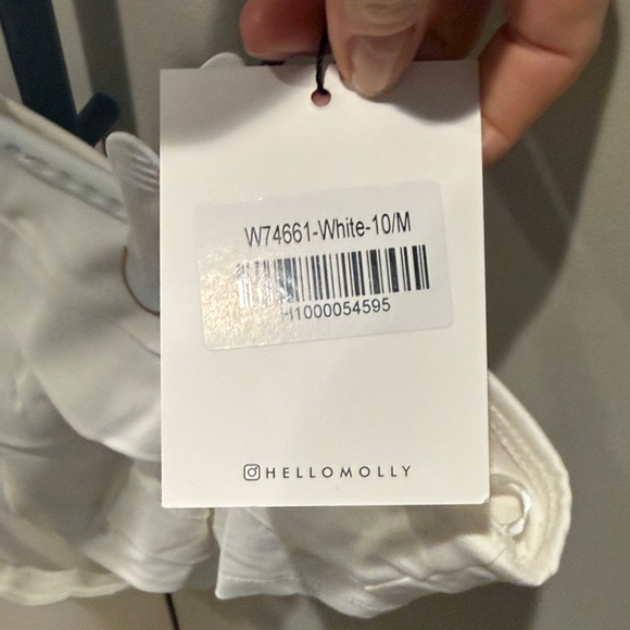 Hello Molly Elegant White Top - Picture 2 of 5